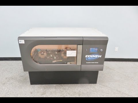 New Brunswick Innova 44 Incubator Shaker  ID 20451