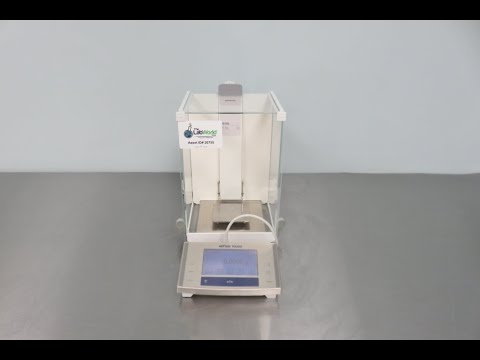 Mettler Toledo XS104 Analytical Balance Video ID 20755
