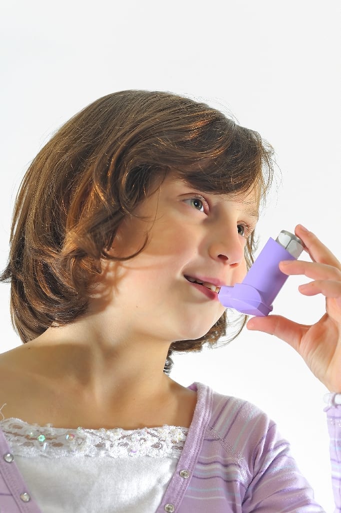 girl with inhaler
