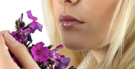 Difficulty identifying smells could be an early symptom of Alzheimer's disease