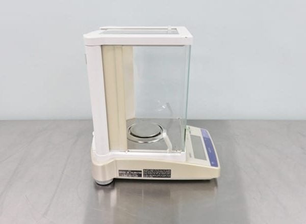 Mettler Toledo Analytical Balance AB204-S - The Lab World Group