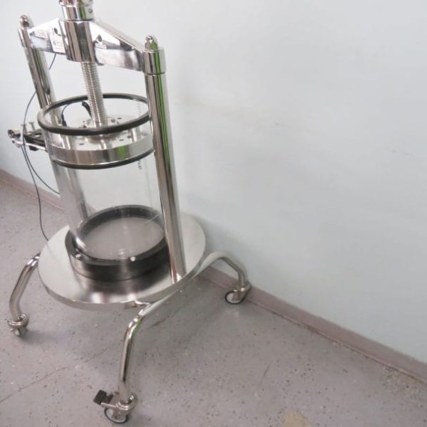 Quickscale Column Large Millipore Chromatography Column - The Lab World Group