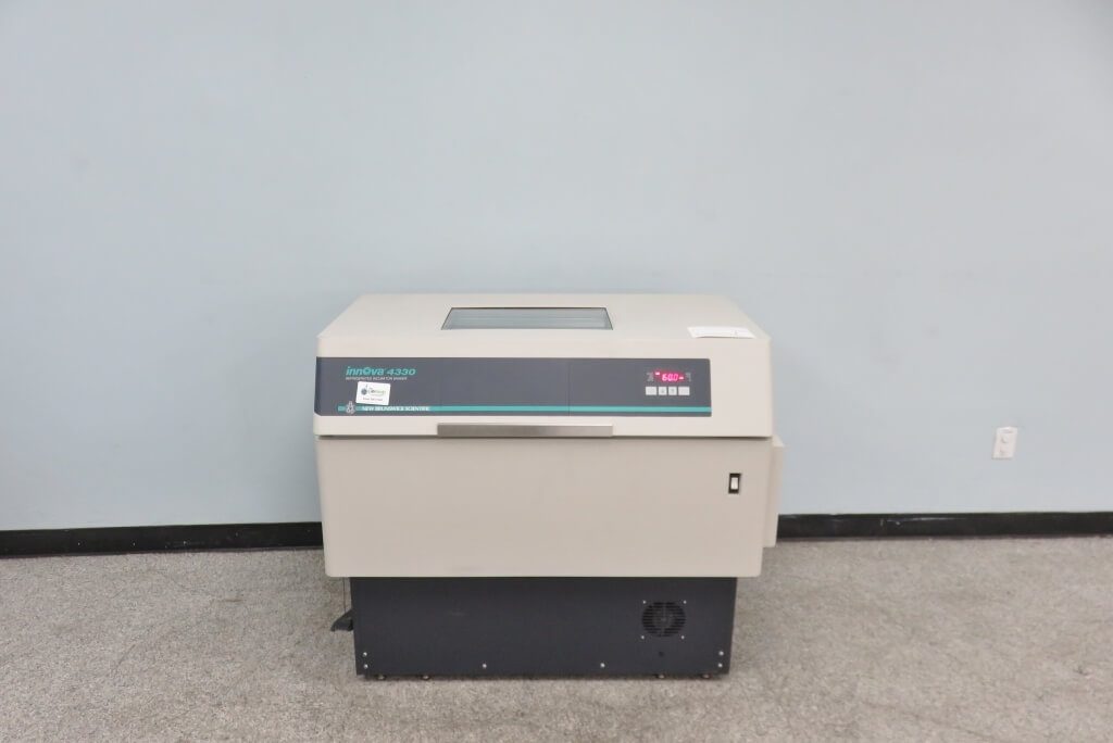 New Brunswick Innova 4300 Incubator Shaker