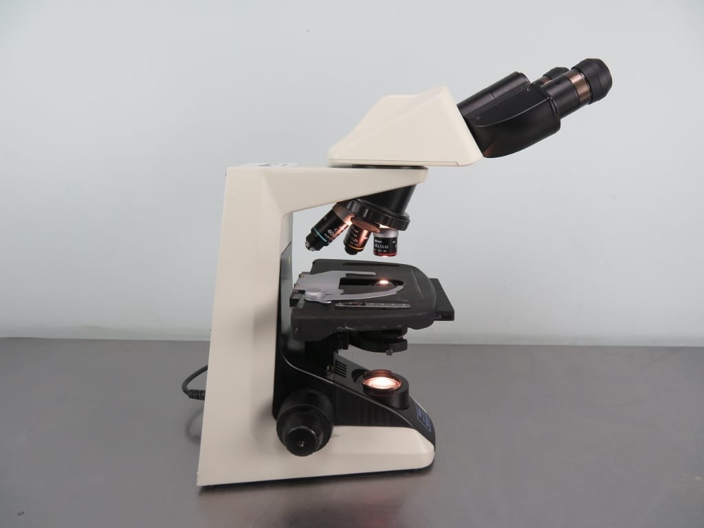 Nikon Eclipse E200 Upright Microscope