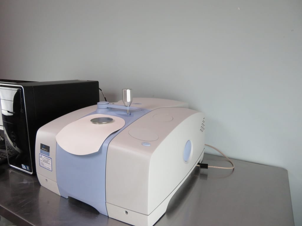 Perkin Elmer Spectrum 65 FT IR Spectrometer