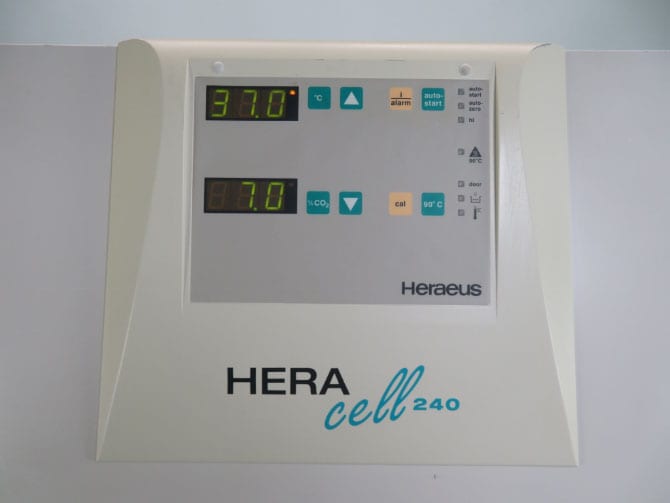 Thermo Heracell 240 Dual Stack CO2 Incubator