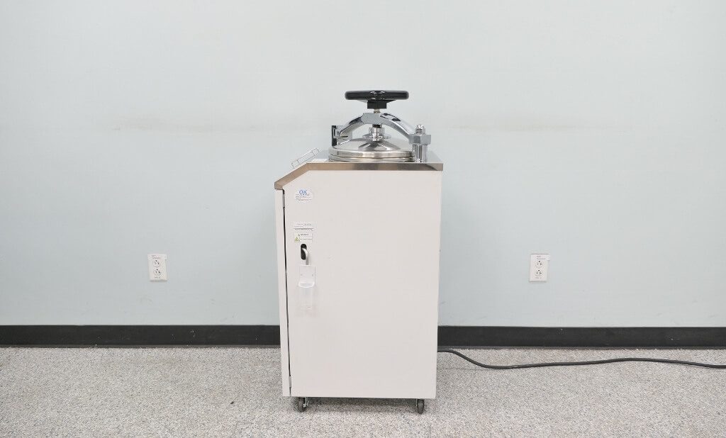 Yamato Sterilizer SM511 The Lab World Group