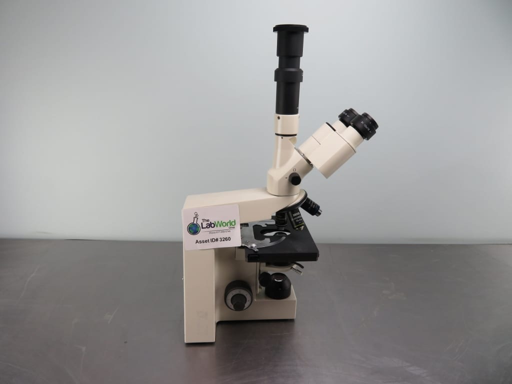 Zeiss Axiostar Plus Microscope