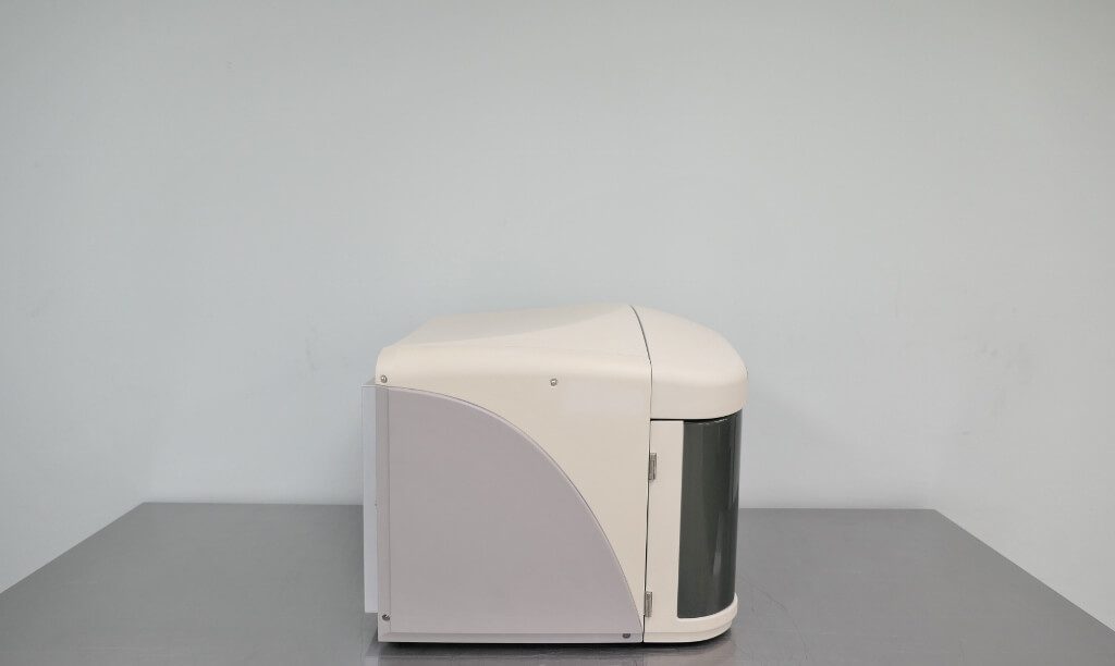Beckman Multisizer 4 Particle Counter - The Lab World Group