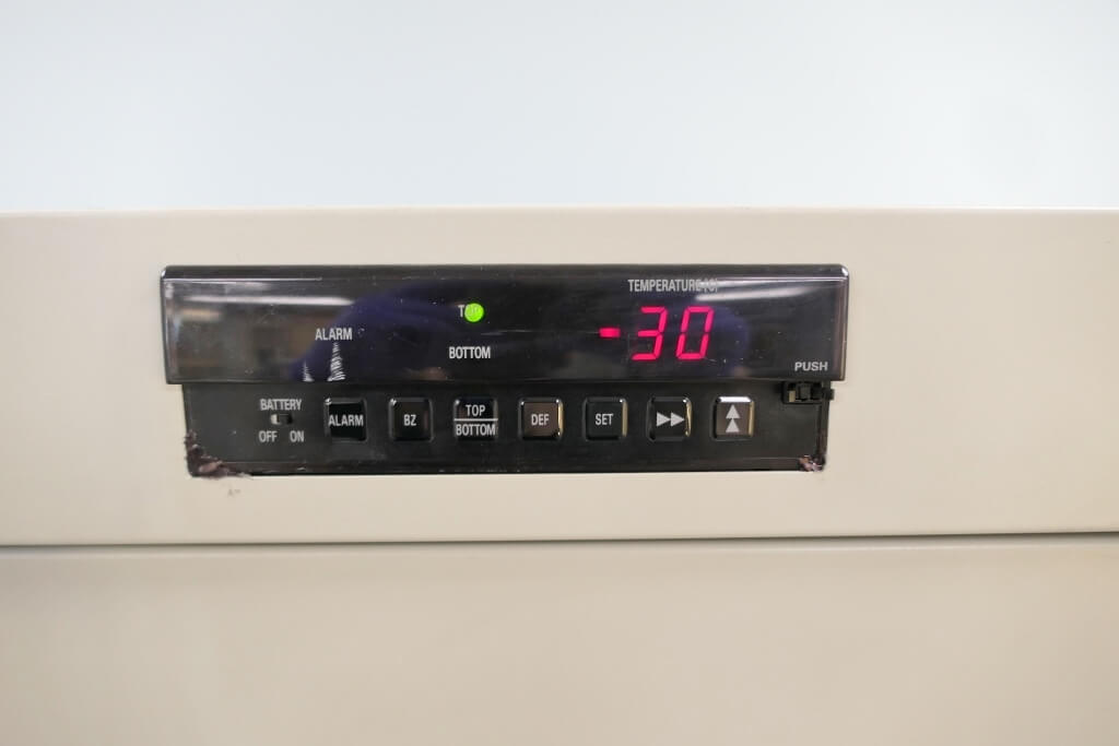 Sanyo Lab Freezer 30°C Double Door The Lab World Group
