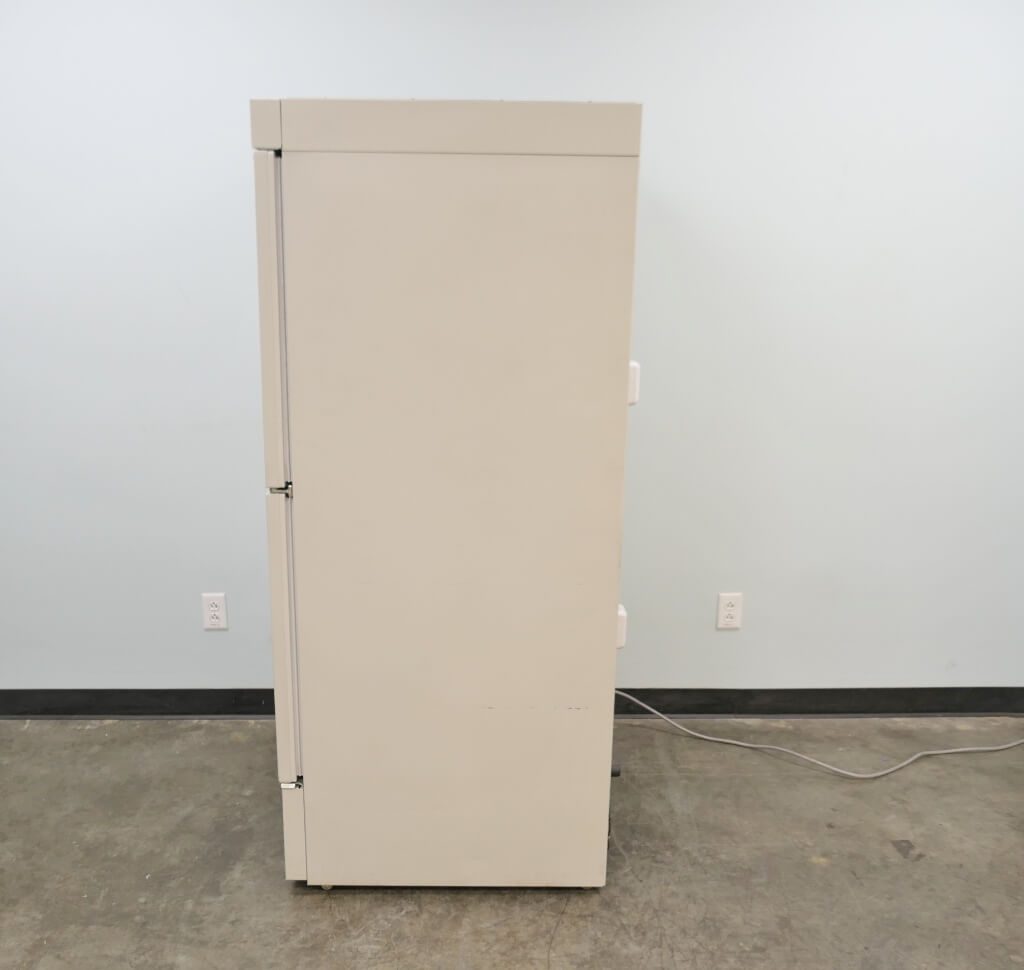 Sanyo Lab Freezer 30°C Double Door The Lab World Group