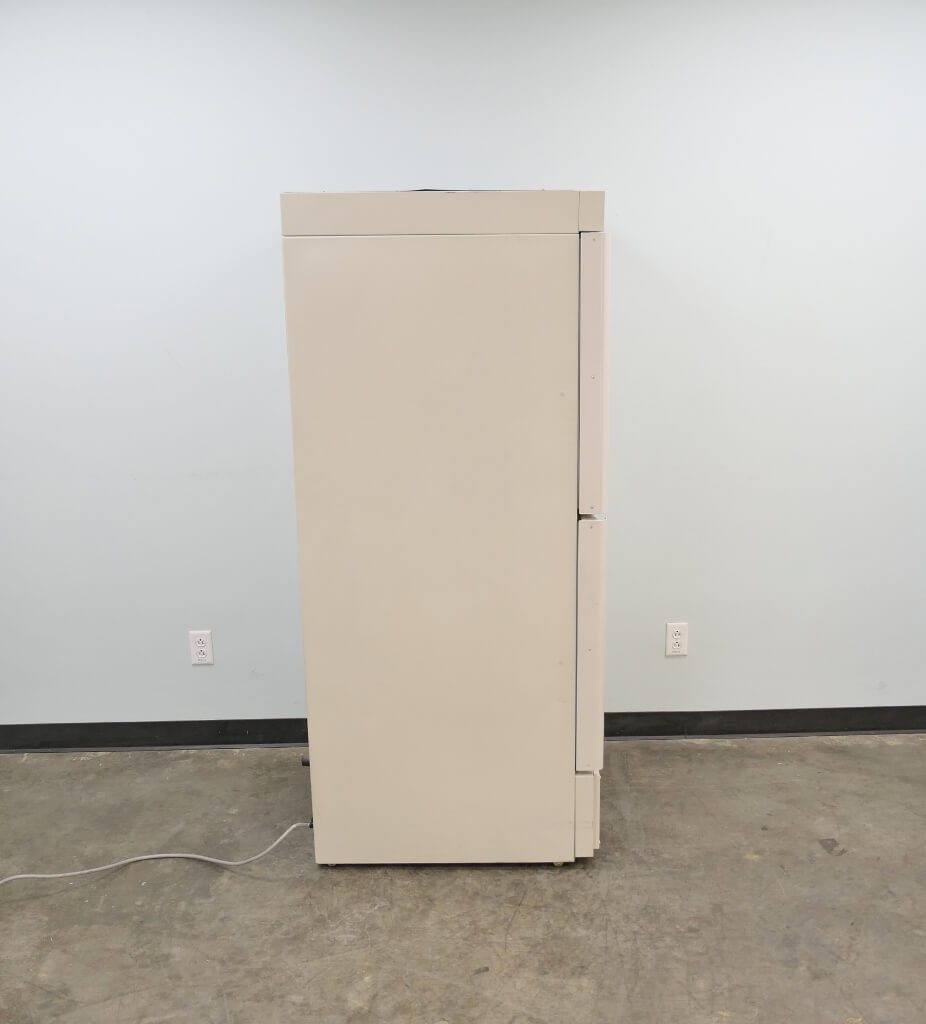 Sanyo Lab Freezer 30°C Double Door The Lab World Group