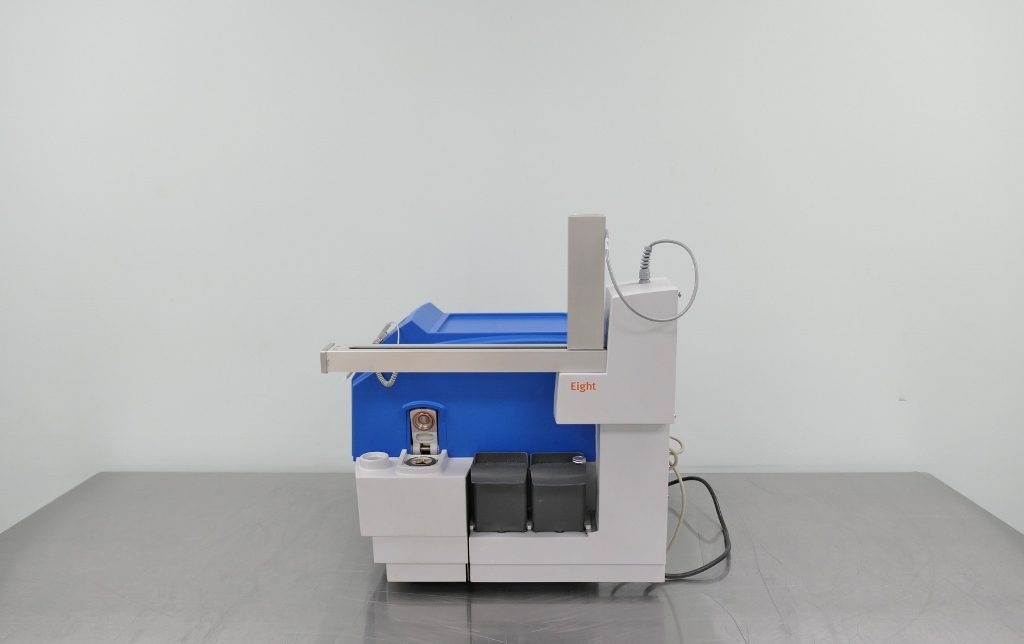 Biotage Initiator Microwave Synthesizer with Robot Eight