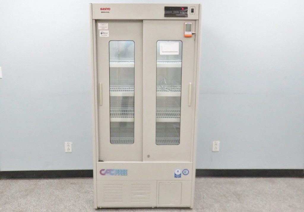 SANYOのMEDIKOL冷蔵庫 Sanyo MPR-1013 Medicool Pharmaceutical Refrigerator 2°C To 14°C