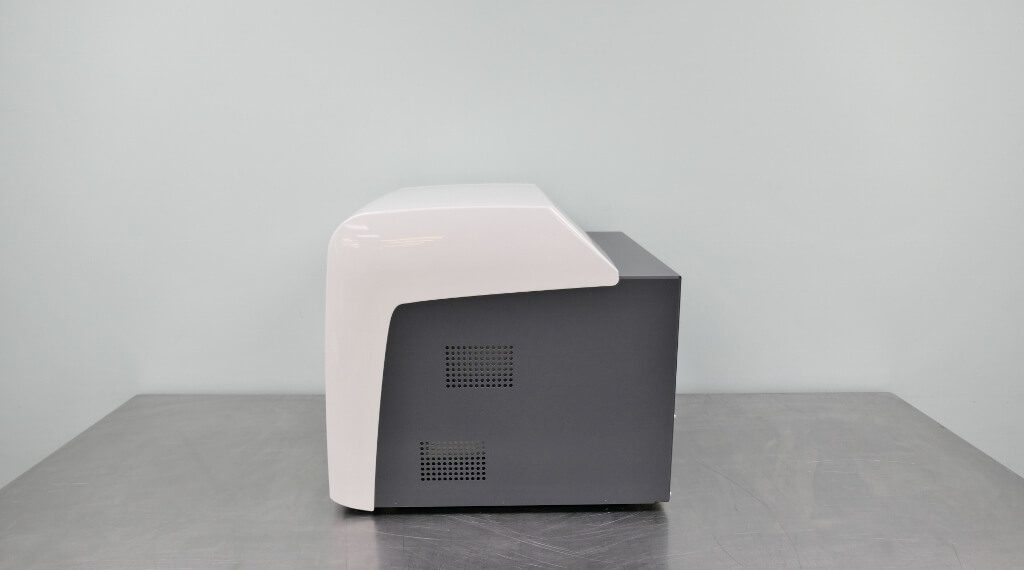 Thermo Varioskan LUX Microplate Reader The Lab World Group