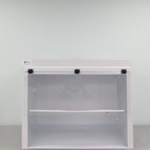 Millenium plastics dead air pcr workstation