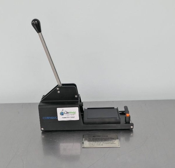 Corning™ LSE™ Digital Drybath Heater 96-Well PCR Microplate