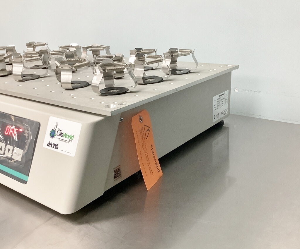 Innova 2300 Platform Shaker - The Lab Word Group