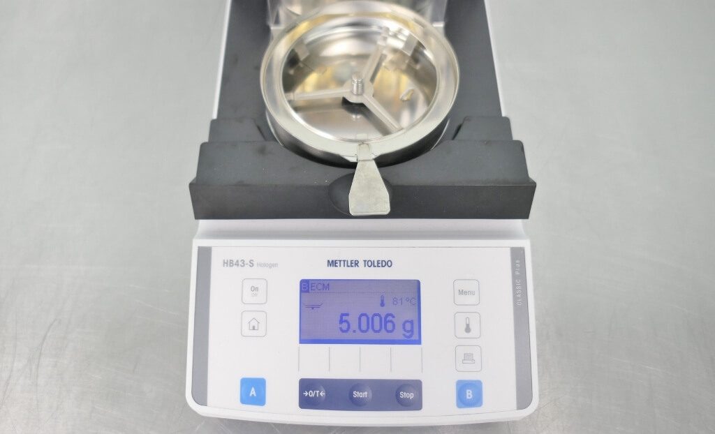 Mettler Toledo Moisture Analyzer HB43S The Lab World Group