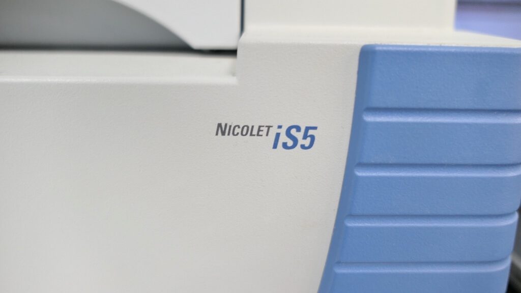 Thermo Nicolet IS5 FTIR Spectrometer The Lab World Group