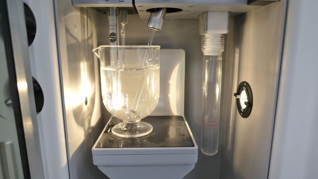 Beckman Coulter Particle Counter - The Lab World Group