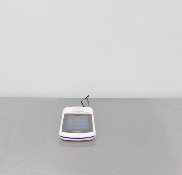 Qubit 3.0 Fluorometer - The Lab World Group