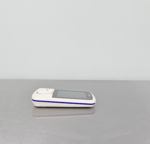 Qubit 3.0 Fluorometer - The Lab World Group