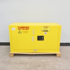 Flammable storage cabinet 15-gallon