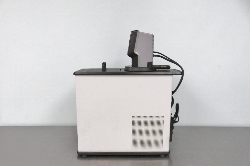Polyscience Chiller – 7 Liter - The Lab World Group