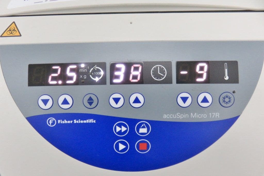Micro Fisher Fisher Accuspin Micro 17R Refrigerated Centrifuge