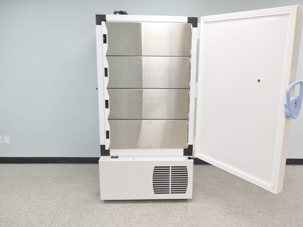 VWR Freezer 80C VWR60086FA ULT The Lab World Group