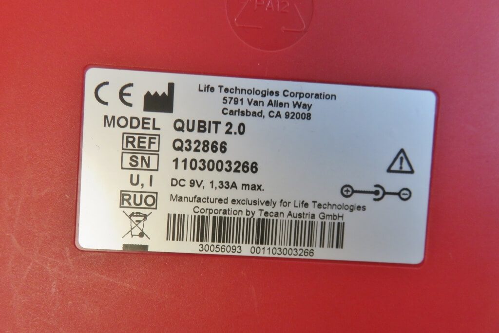 Invitrogen Qubit 2.0 Fluorometer The Lab World Group