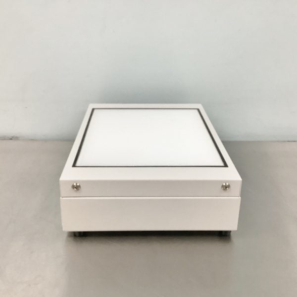 White Light Transilluminator VWR - The Lab World Group