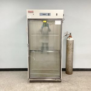 Thermo electron 3950 incubator