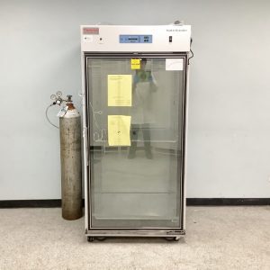Thermo electron 3950 incubator