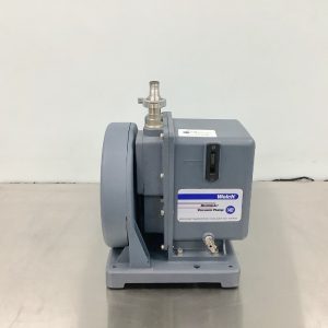 Welch 1402 vacuum pump 24376