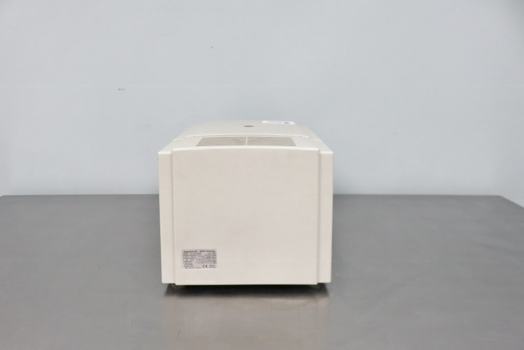 Eppendorf 5415R Refrigerated Centrifuge - The Lab World Group