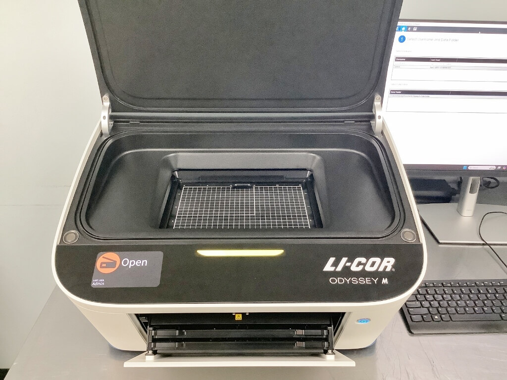 Licor Machine LICOR Odyssey M Imager - The Lab World Group