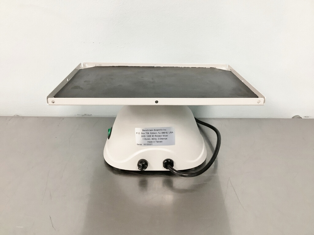 Benchmark Mini Rocker Benchmark Mini Blotboy Lab Rocker - The Lab World Group