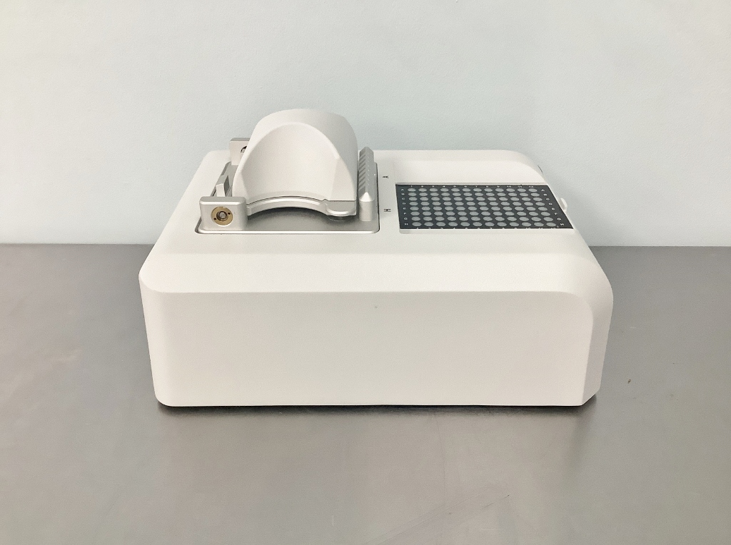 Thermo Scientific NanoDrop 8000 - The Lab World Group