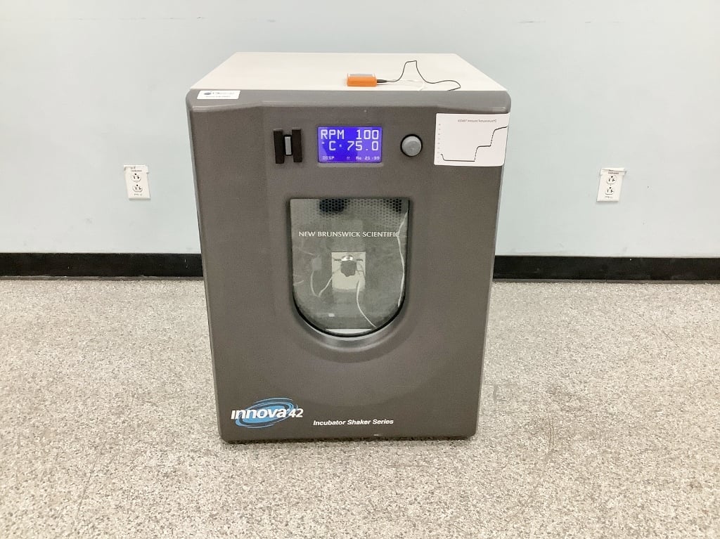 innova-42r-incubator-shaker-