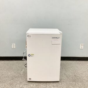 Undercounter lab refrigerator